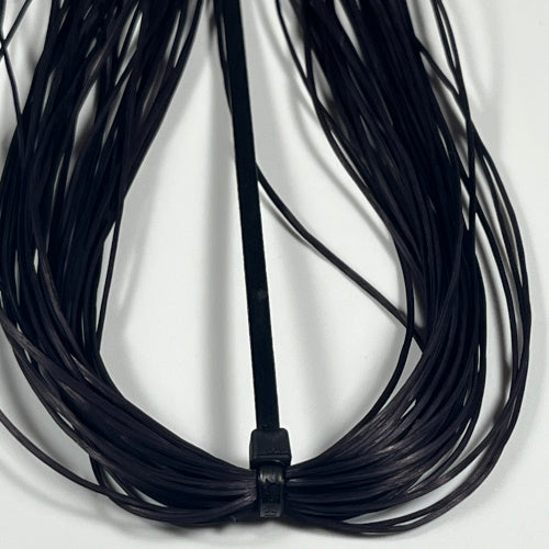 black flexi